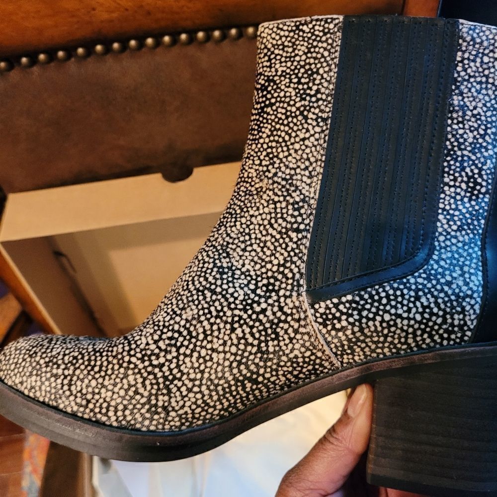 UGG Camden Exotic Size 10 - Picture 4 of 8